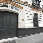 RentalSevilla Patio en la esencia de Triana